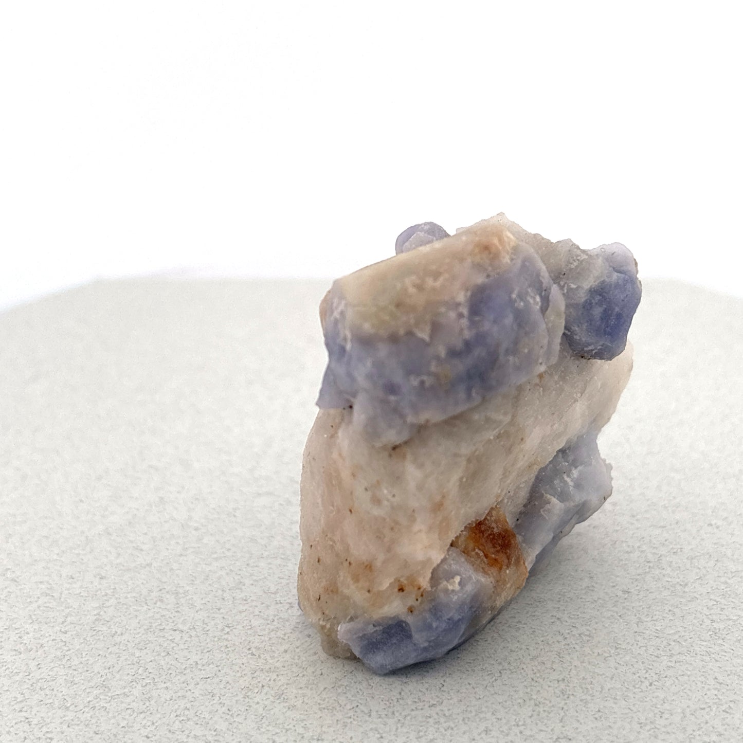 Fluorescent Hackmanite on Quartz, Pakistan, 84.55gr