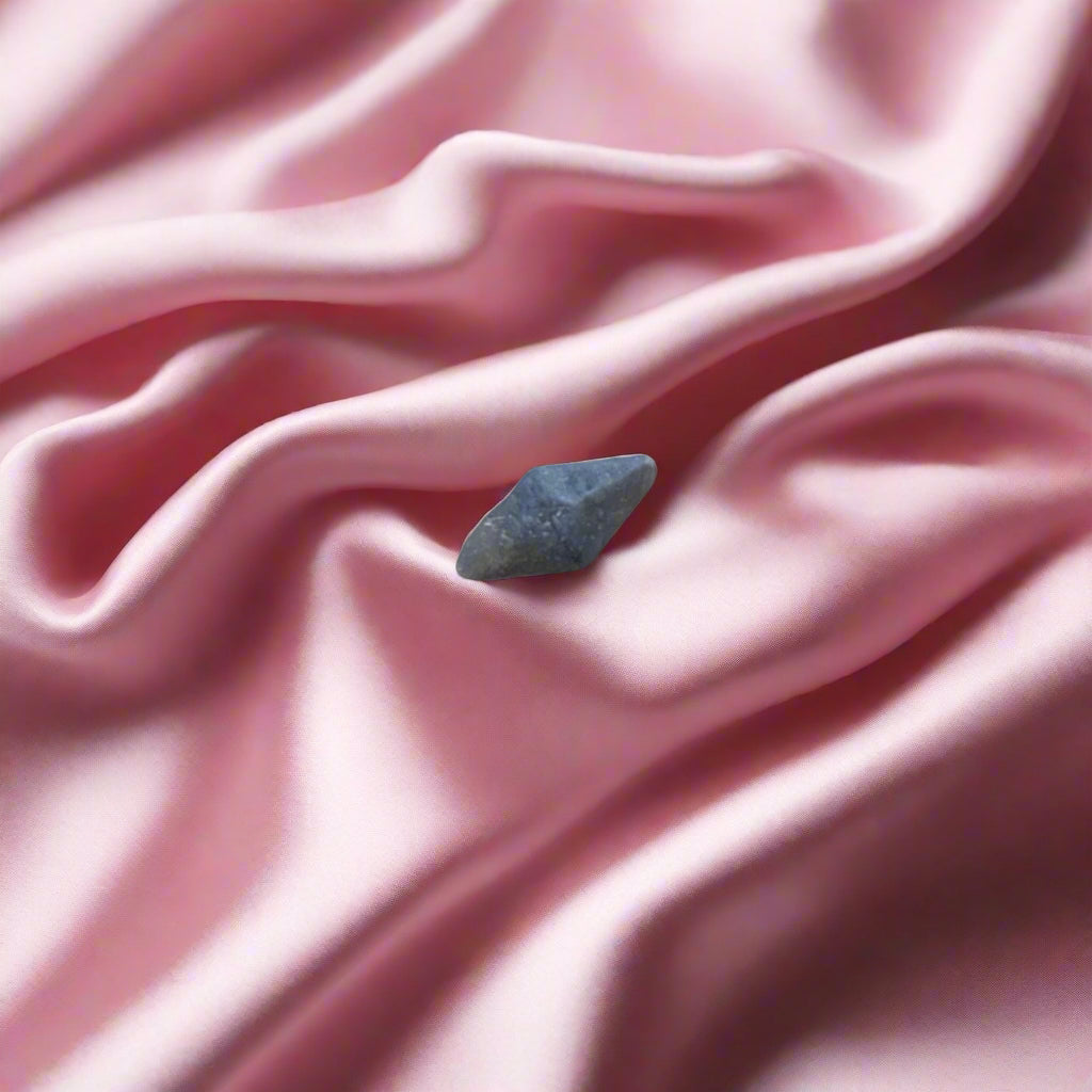 Natural Sapphire Crystal - 6.2ct - 16mm - Magok Burma
