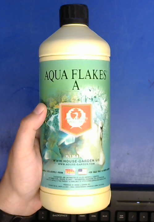 CLOSEOUT House and Garden Aqua Flakes Part-A 1 Liter