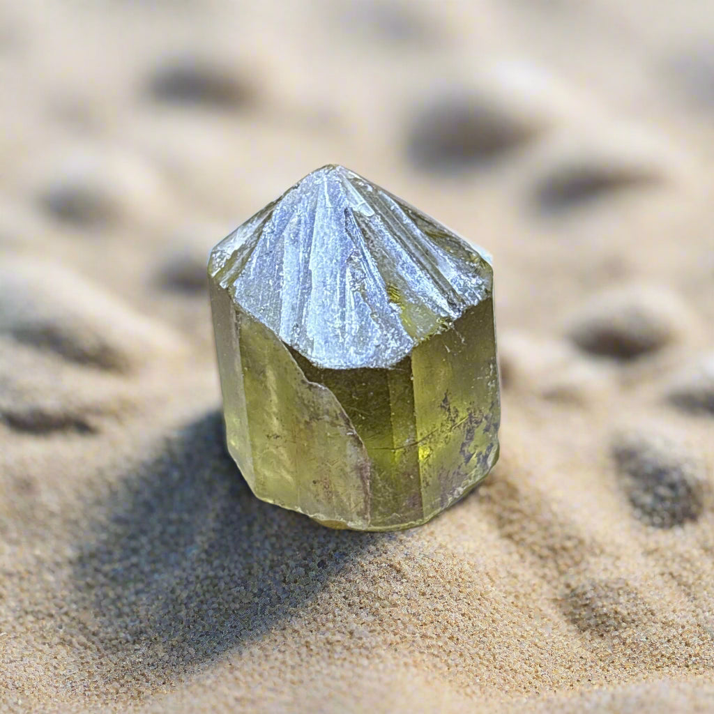 Apatite Rough for Stone Cutting, 67.9ct, 20x18x20mm from Mexico