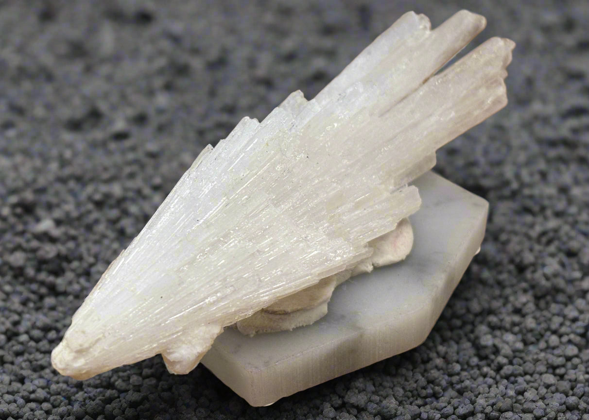 Scolecite Deccan Basalt on base, Aurangabad, Maharashtra, India, 60.84gr.