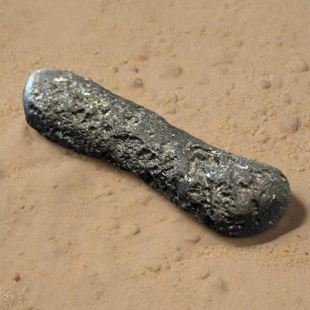 Tektite 69.84gr. China, Formed by meteorite strike