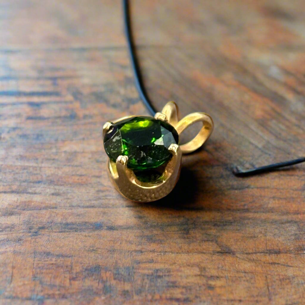 14k Yellow Gold Chrome Diopside Pendant