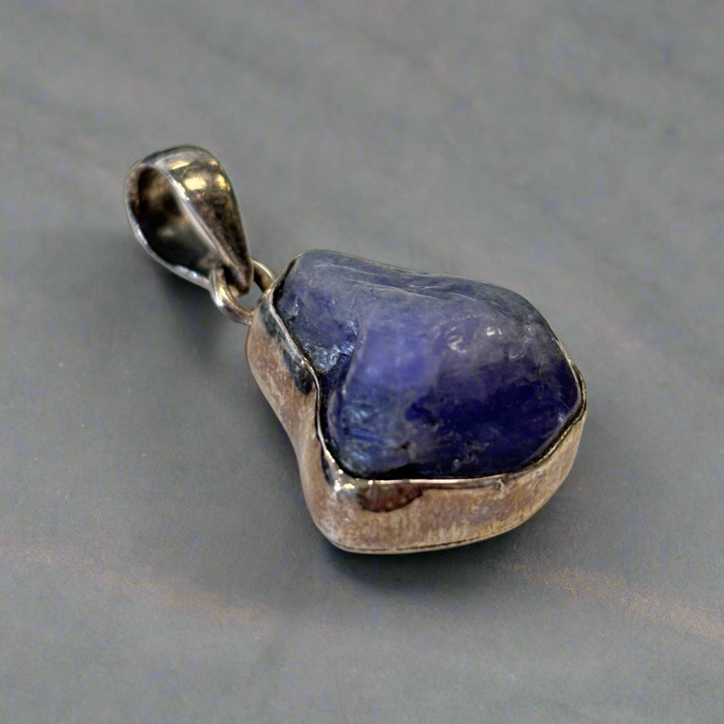 Tanzanite Pendant Set in Sterling Silver, 6.27gr.
