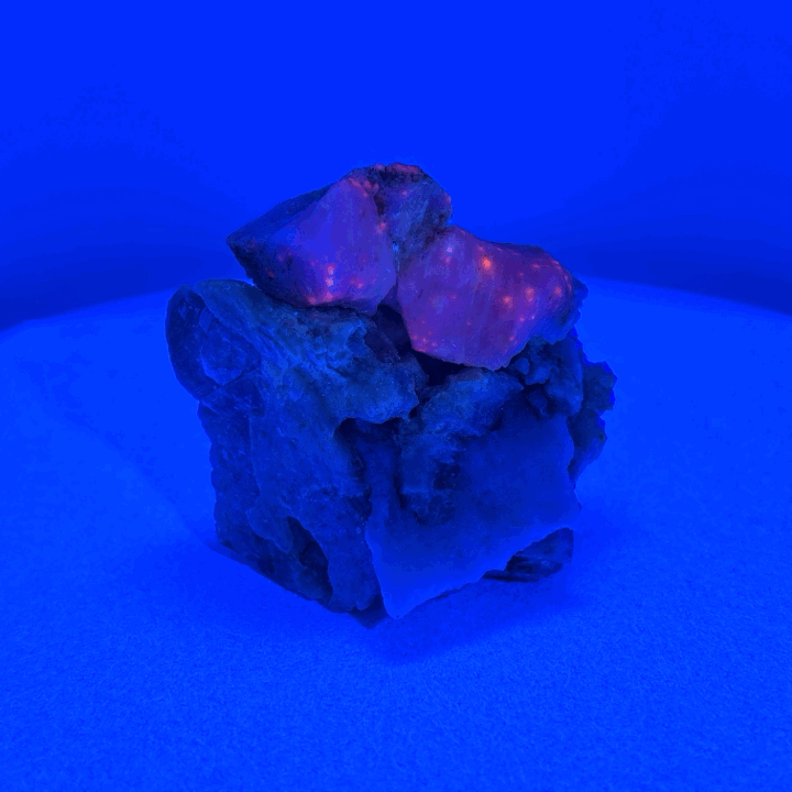 Fluorescent Hackmanite & Calcite on Quartz, Pakistan, 120.42gr
