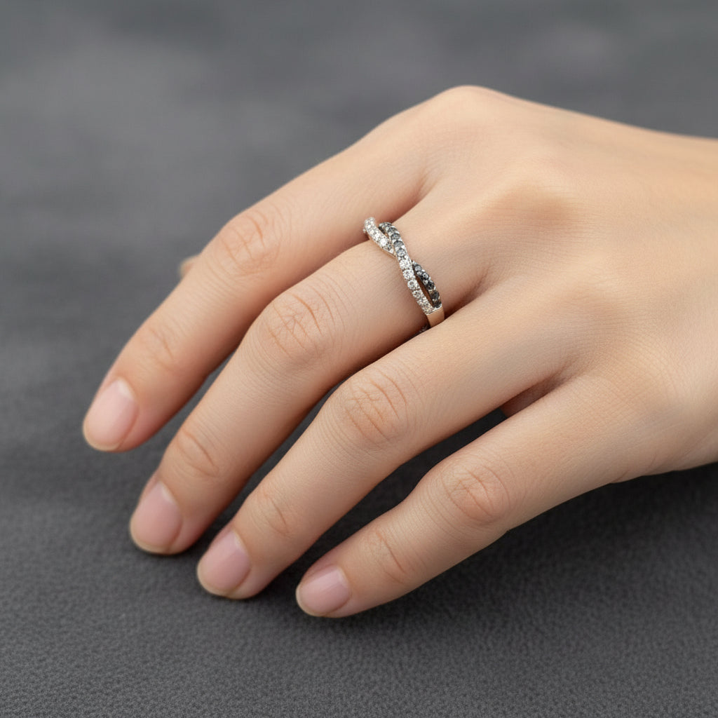 14k White & Blue Diamond Band, 1/4cttw, H/Vivid Blue, I1, 2gr