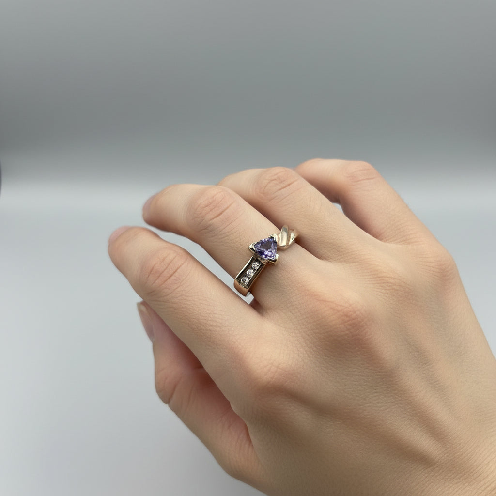 14K Tanzanite & Diamond Ring, size 7 1/2