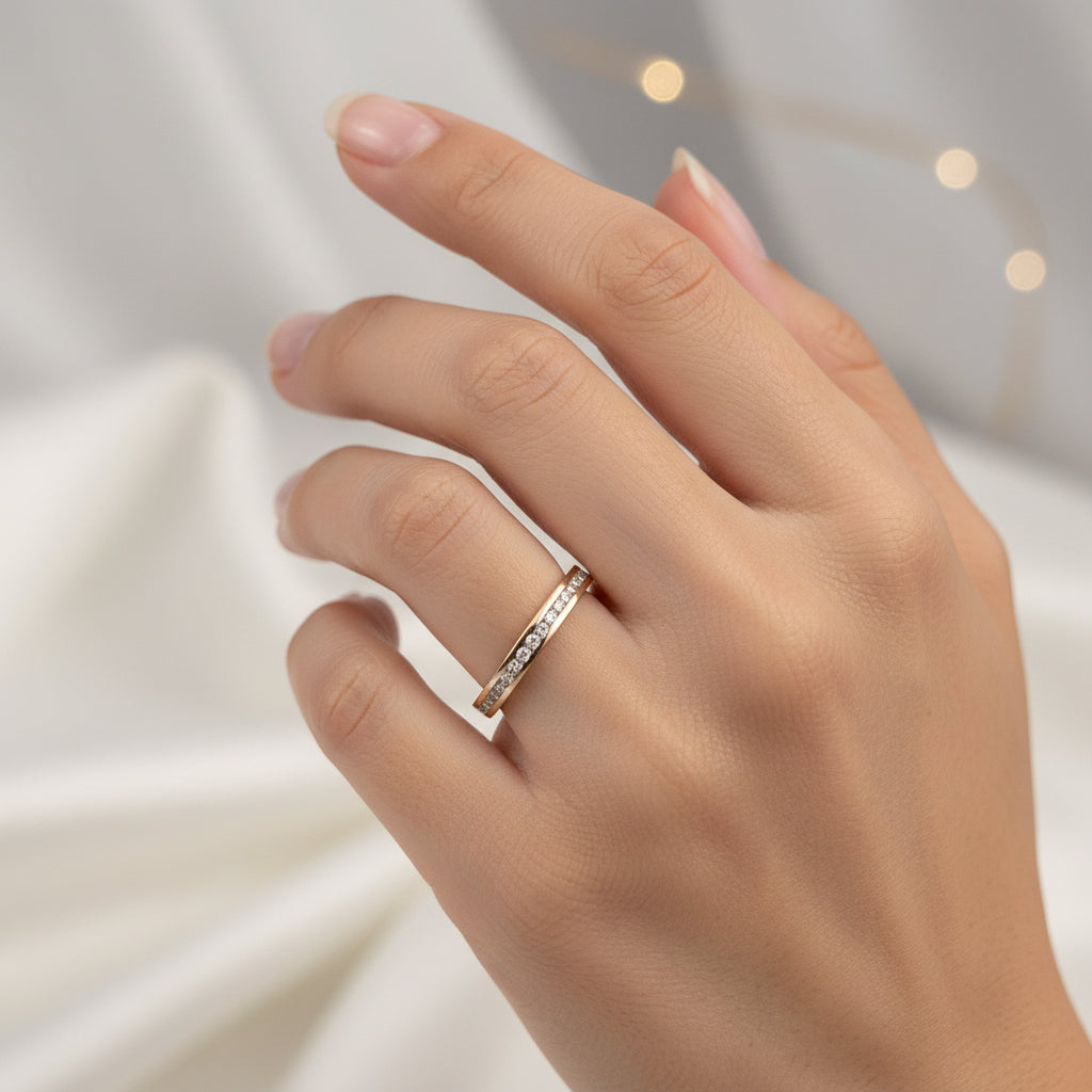 18k Diamond Wedding Band, 1/4cttw, EF, SI1, 2gr