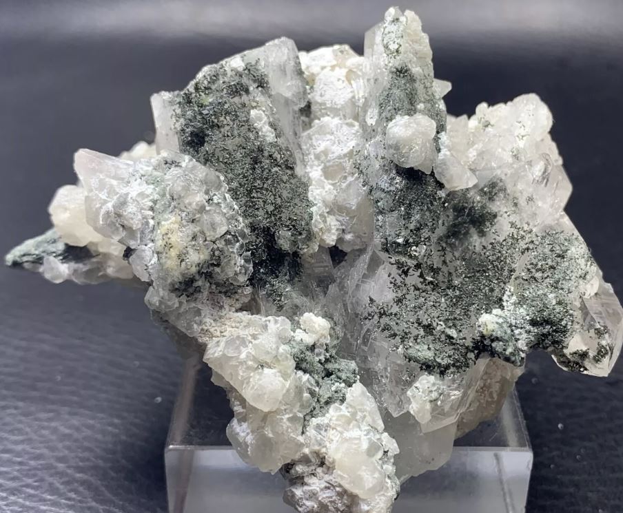 Chlorine Quartz Crystal Mineral Specimen Skardu Pakistan are cool and uncommon. Lets learn how they form and about where they are mined.