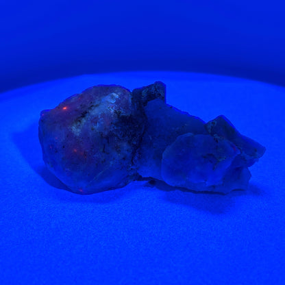 Fluorescent Hackmanite on Quartz, Pakistan, 100.09gr