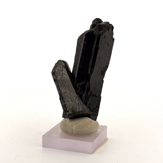 Epidote Crystal, Guerrero, Mexico 25x21x55mm