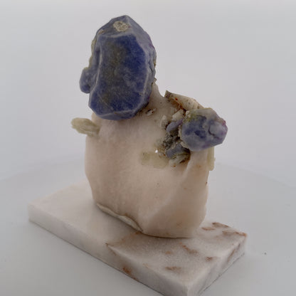 Fluorescent Hackmanite & Calcite on Quartz, Pakistan, 183.74gr