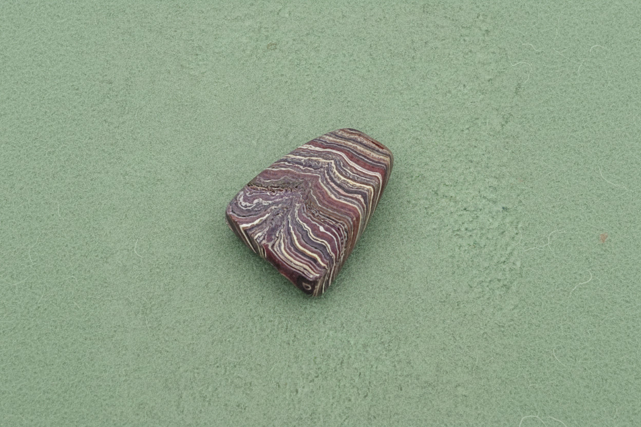 Corvettite Free From, 6.47ct, 21x15x4mm "Fordite" Bowling Green, KY, USA