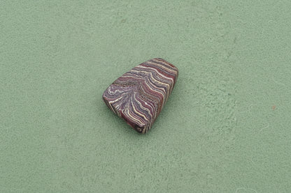 Corvettite Free From, 6.47ct, 21x15x4mm "Fordite" Bowling Green, KY, USA