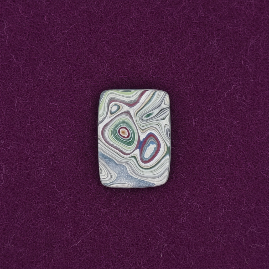 Heil Garbage Truck Fordite Free Form Caboceon, Heil (Milwaukee, WI) 22x16x3mm, 6.38ct