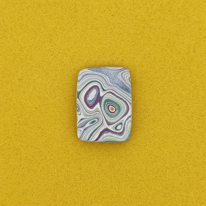 Heil Garbage Truck Fordite Free Form Caboceon, Heil (Milwaukee, WI) 22x16x3mm, 6.38ct