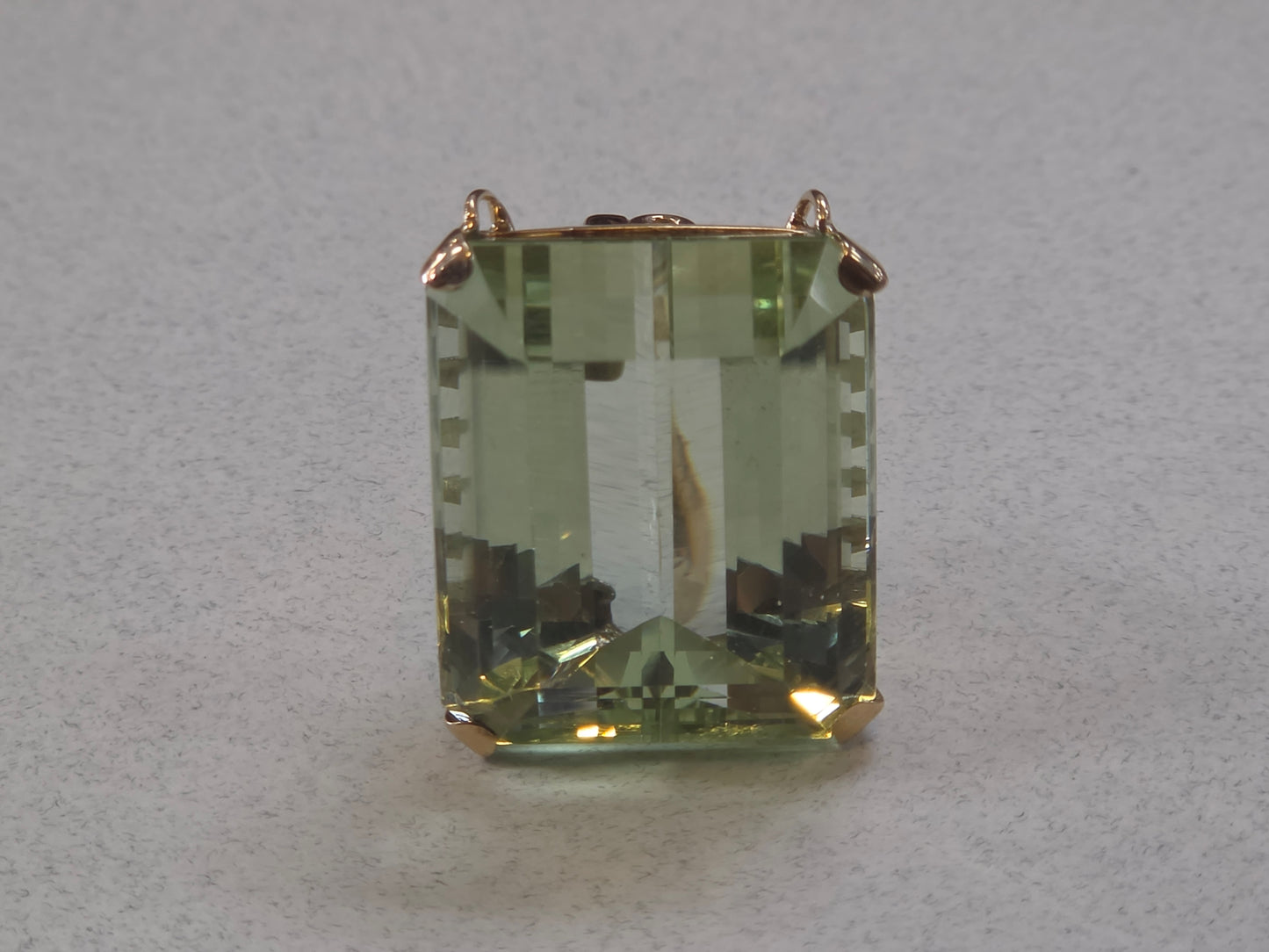Antiuqe 14k Helidor "Beryl" Broach, 24x20mm 16-17ct estimated weight, Yellow Gold
