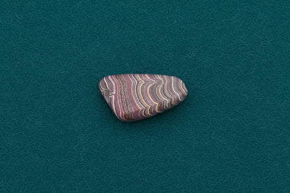 Corvettite Free From, 6.47ct, 21x15x4mm "Fordite" Bowling Green, KY, USA