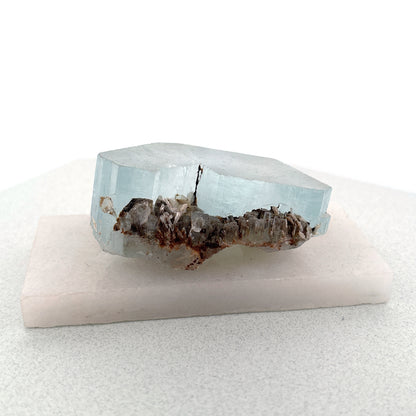 Aquamarine with Mica, Pakistan, 464.1ct, 86x40x25mm