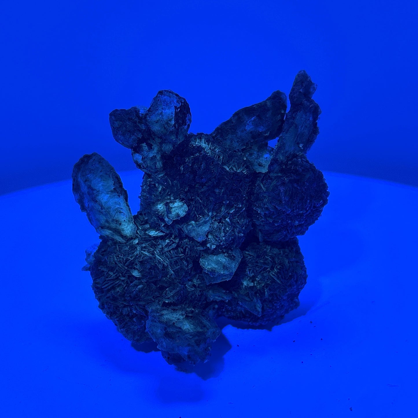 Fluorescent Selenite, Wyoming, USA, 153gr, 9x8x6cm
