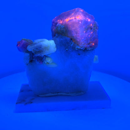 Fluorescent Hackmanite & Calcite on Quartz, Pakistan, 183.74gr