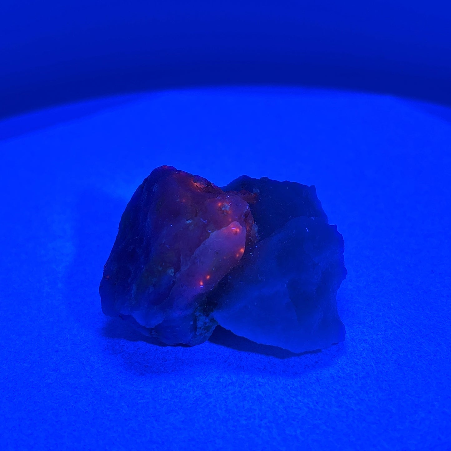 Fluorescent Hackmanite on Quartz, Pakistan, 51.64gr, 45x43x25mm