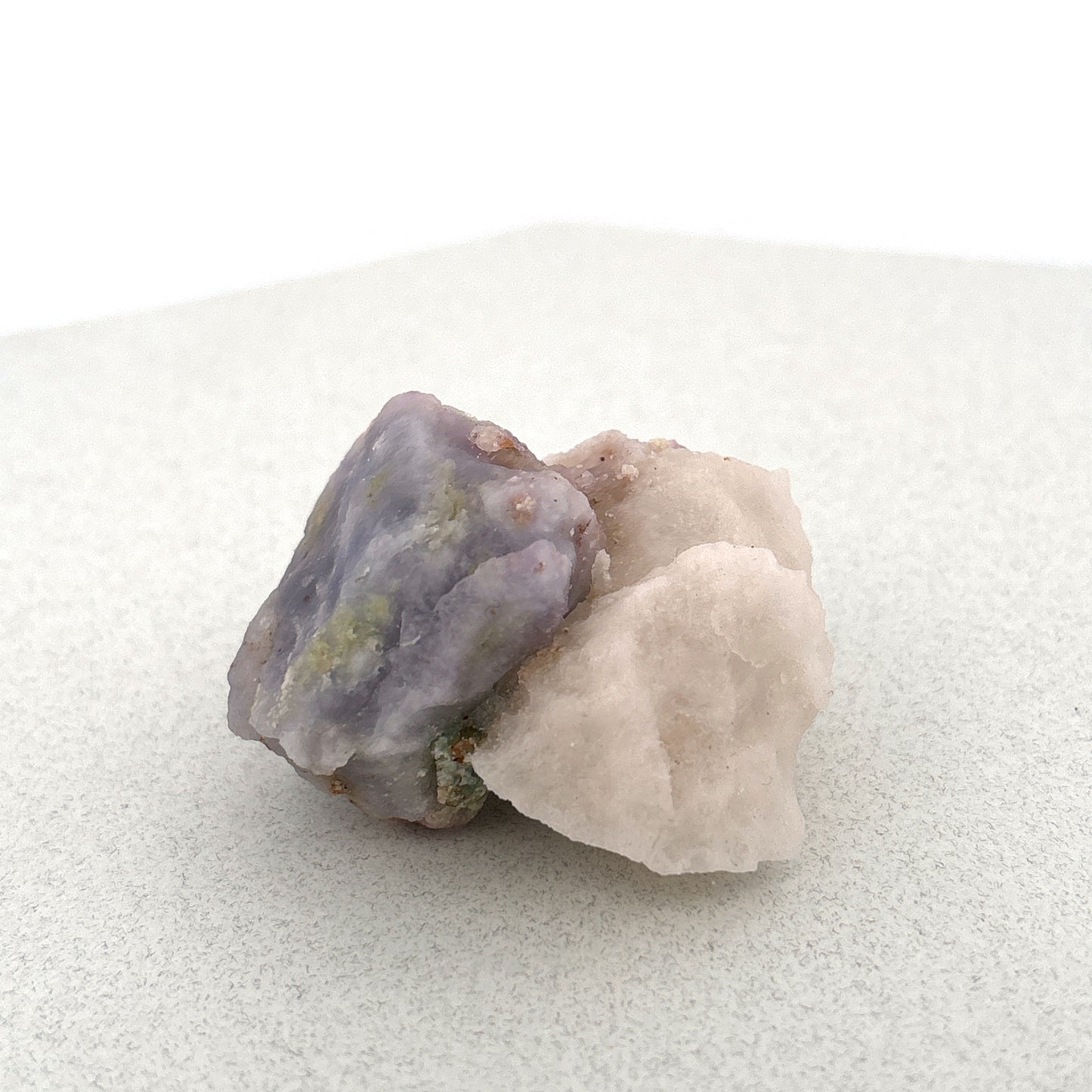 Fluorescent Hackmanite on Quartz, Pakistan, 51.64gr, 45x43x25mm