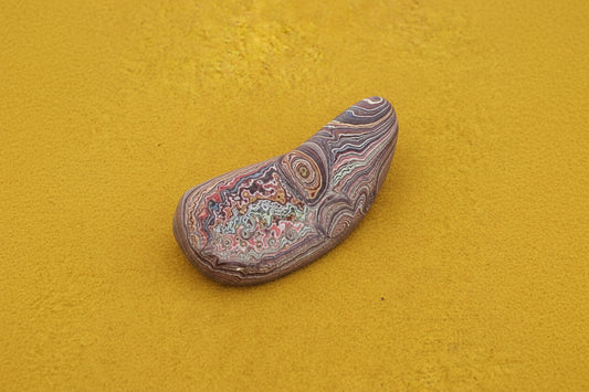 Corvettite Free From, 45.97ct, 53x22x10mm "Fordite" Bowling Green, KY, USA