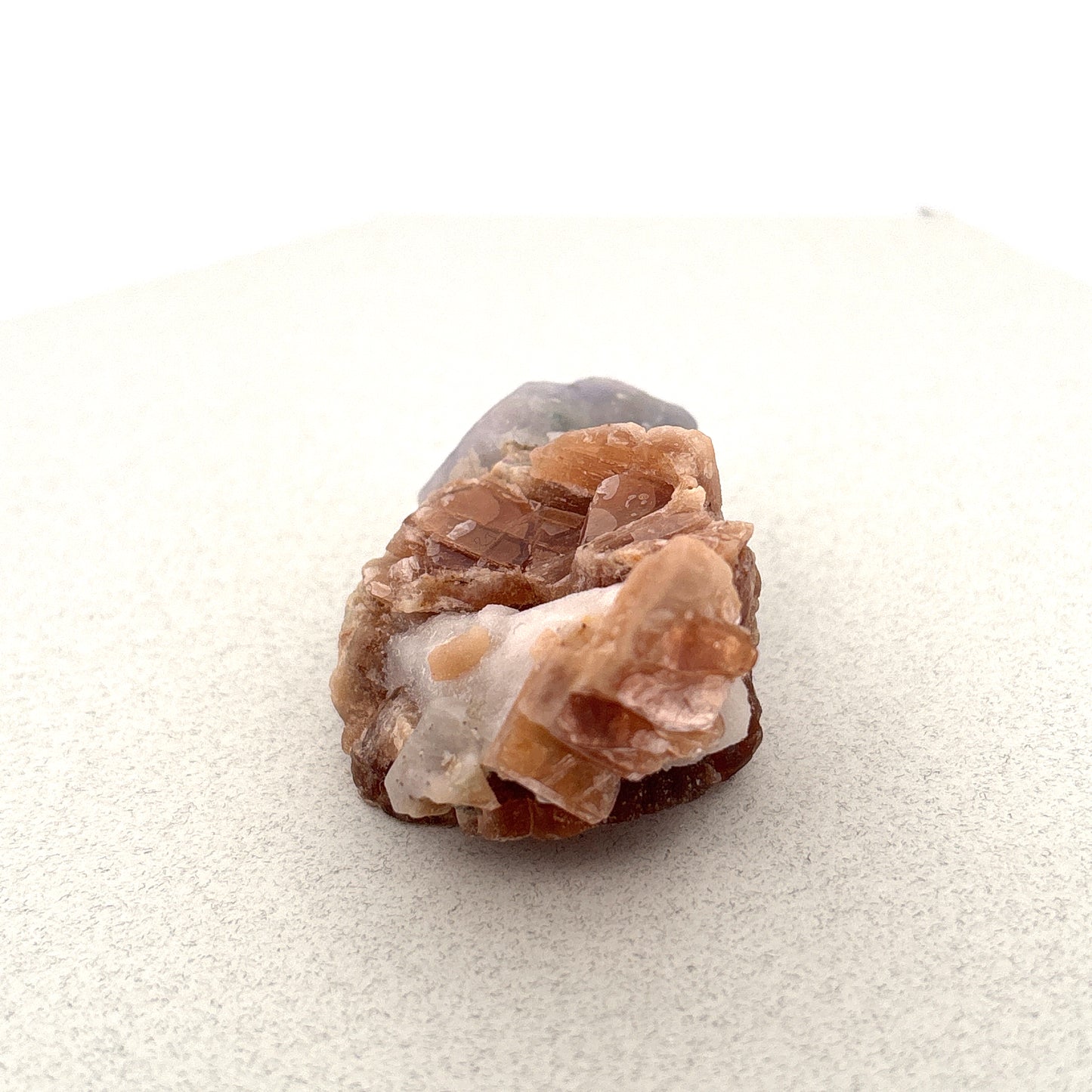 Fluorescent Hackmanite & Calcite on Quartz, 46.69gr, 53x35x23mm