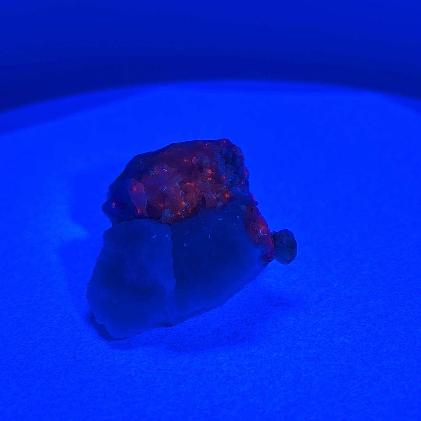 Fluorescent Hackmanite on Quartz, Pakistan, 51.64gr, 45x43x25mm