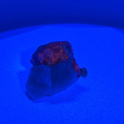 Fluorescent Hackmanite on Quartz, Pakistan, 51.64gr, 45x43x25mm