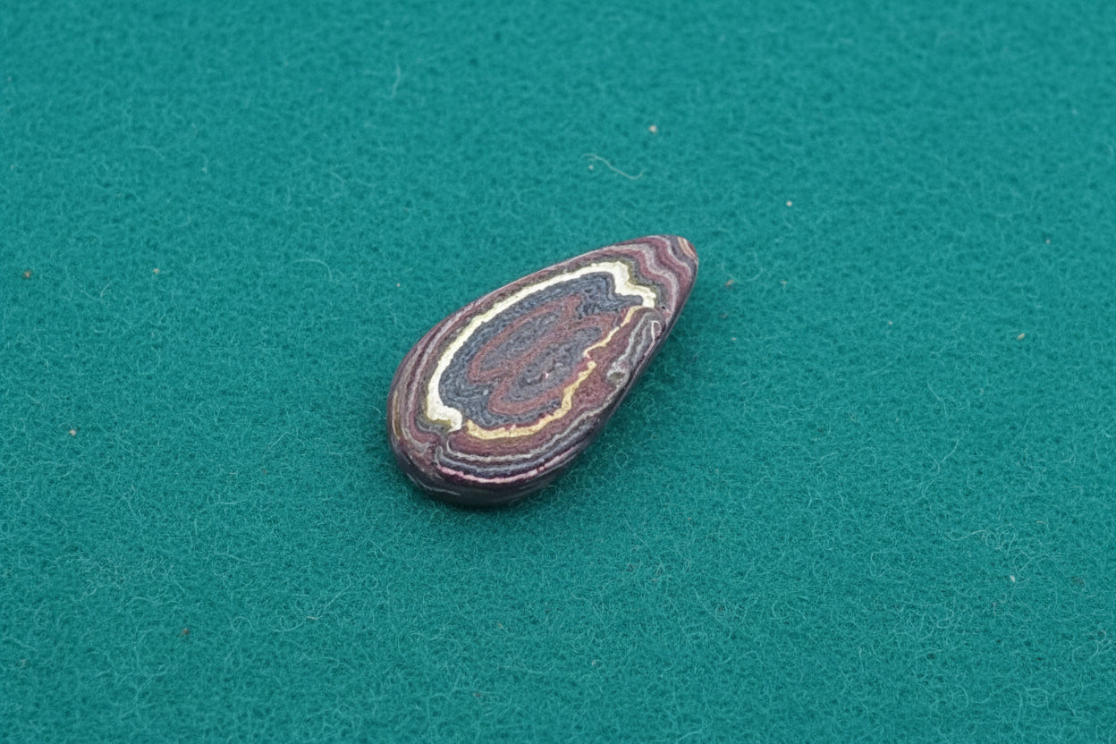 Corvettite Free From, 3.94ct, 25x11x4mm "Fordite" Bowling Green, KY, USA