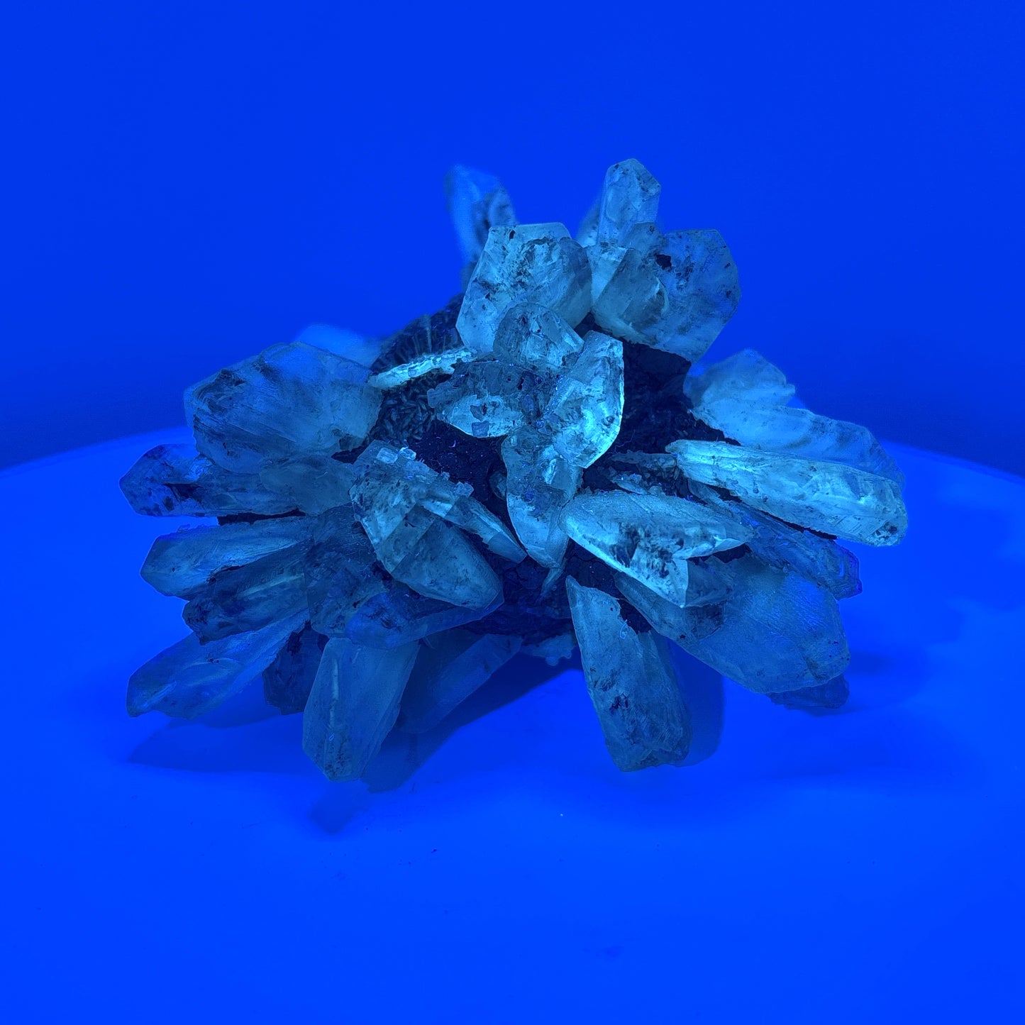 Florescent Selenite, Wyoming, USA, 211gr, 9x7x6cm
