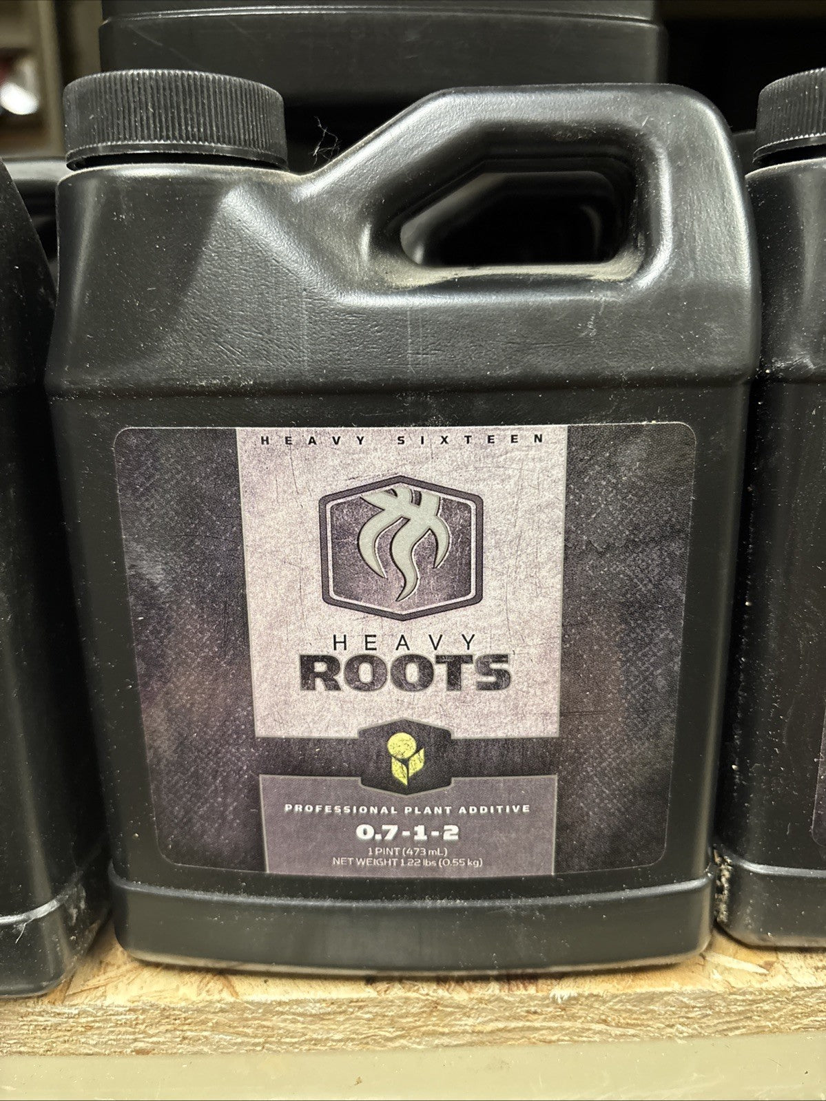 Heavy 16 Roots 16 oz / 1 Pint - Root Stimulator Enhancement Nutrient