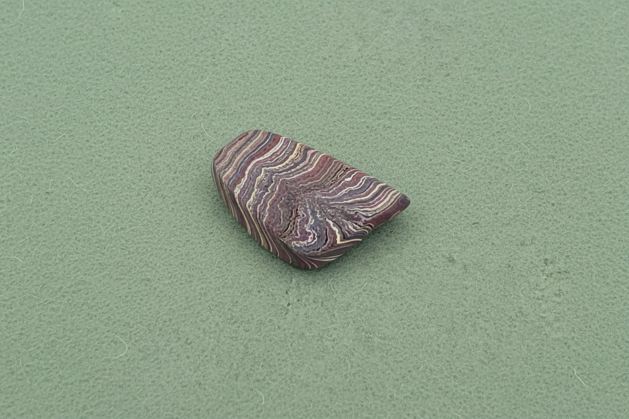 Corvettite Free From, 6.47ct, 21x15x4mm "Fordite" Bowling Green, KY, USA