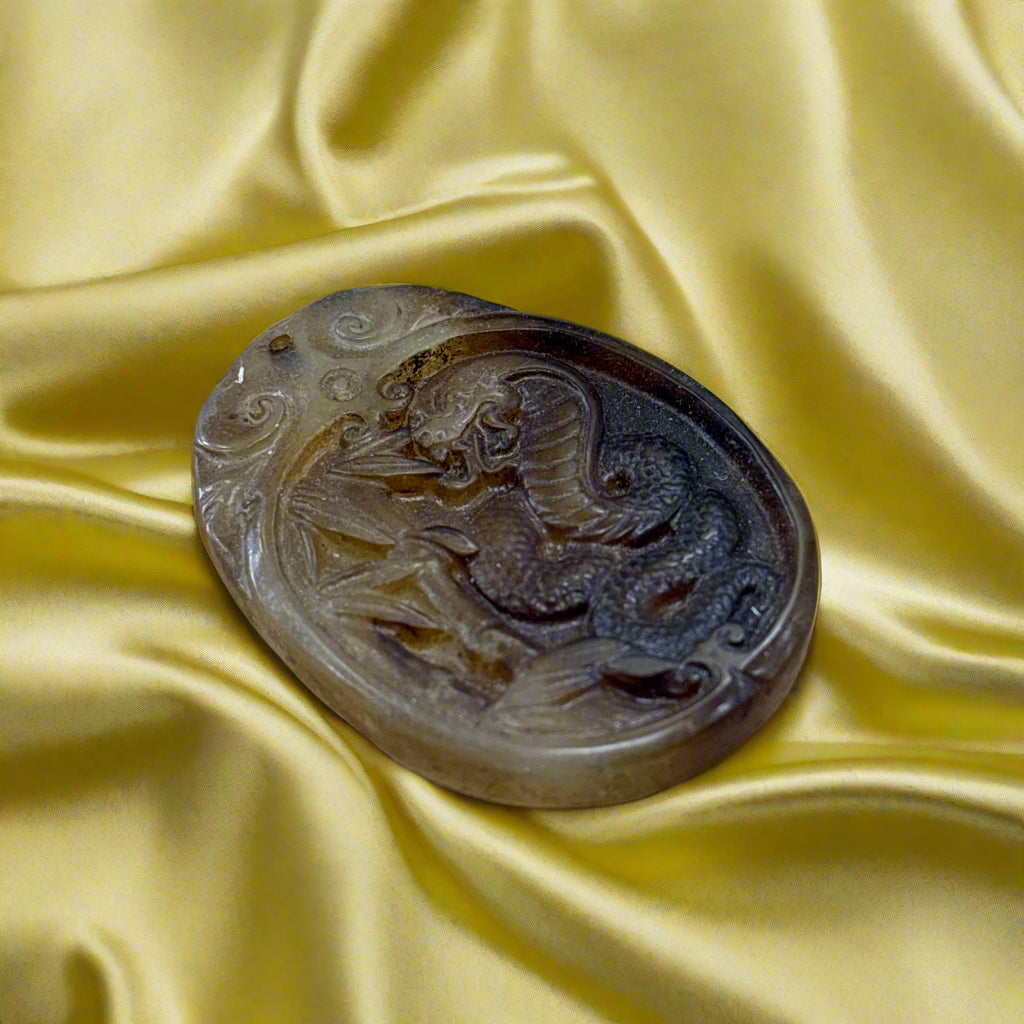 Brown Jade with Snake & Bamboo Carving, 20.35gr 48x34mm