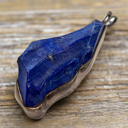 Hand Carved Lapis Pendant set in Sterling Silver, 13.58gr.
