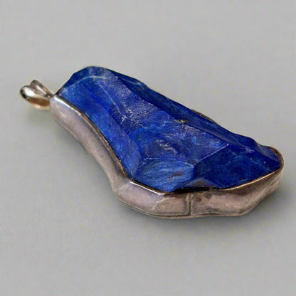 Hand Carved Lapis Pendant set in Sterling Silver, 13.58gr.