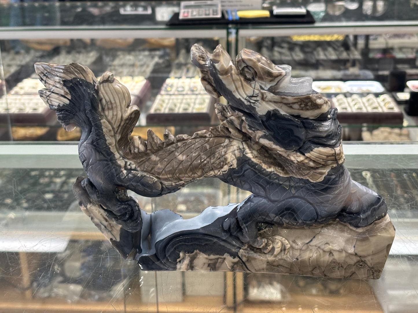 Hand Carved Agate Dragon, 28x18x3cm, 1862gr, Thailand