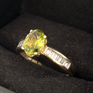 14k, 8x6mm Nat Peridot & CZ, Size 7