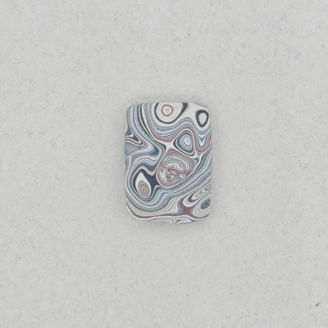 Heil Garbage Truck Fordite Free Form Caboceon, Heil (Milwaukee, WI) 22x16x3mm, 6.38ct