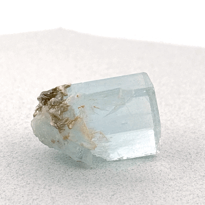 Aquamarine Crystal with Mica, Pakistan, 22.18gr, 33x20x18mm