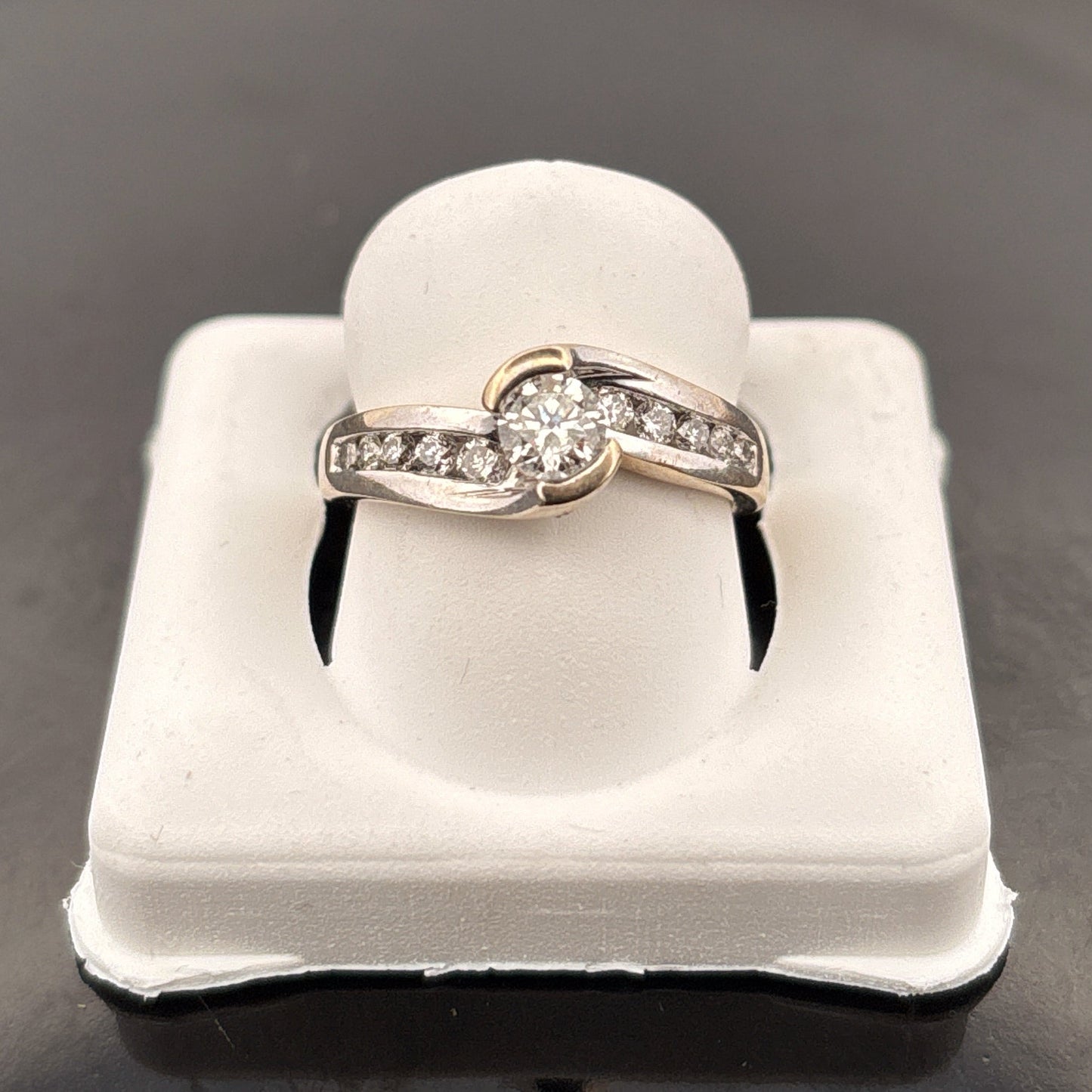 14k Diamond Ring, 1/2cttw, HIJ, SI, 3.46gr