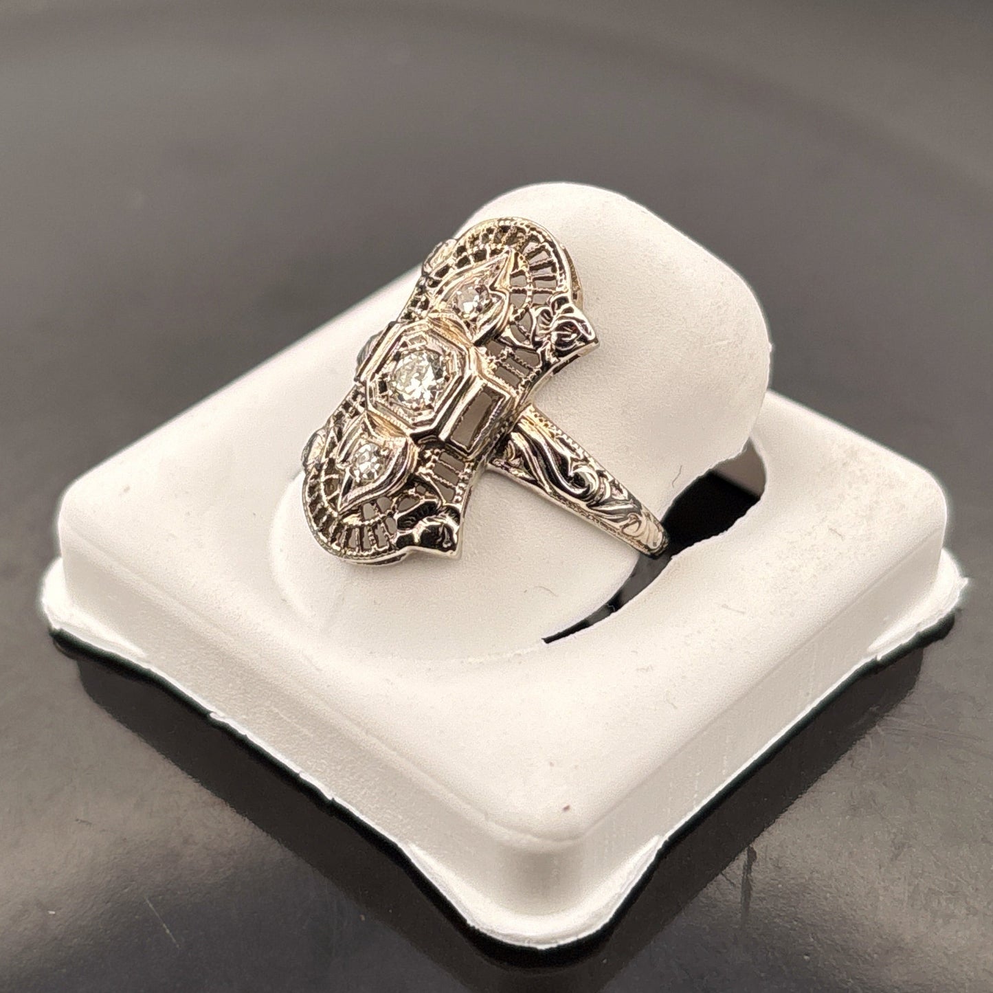 18K Antique Diamond Ring, 1/5cttw, GH, SI1, 3.12gr