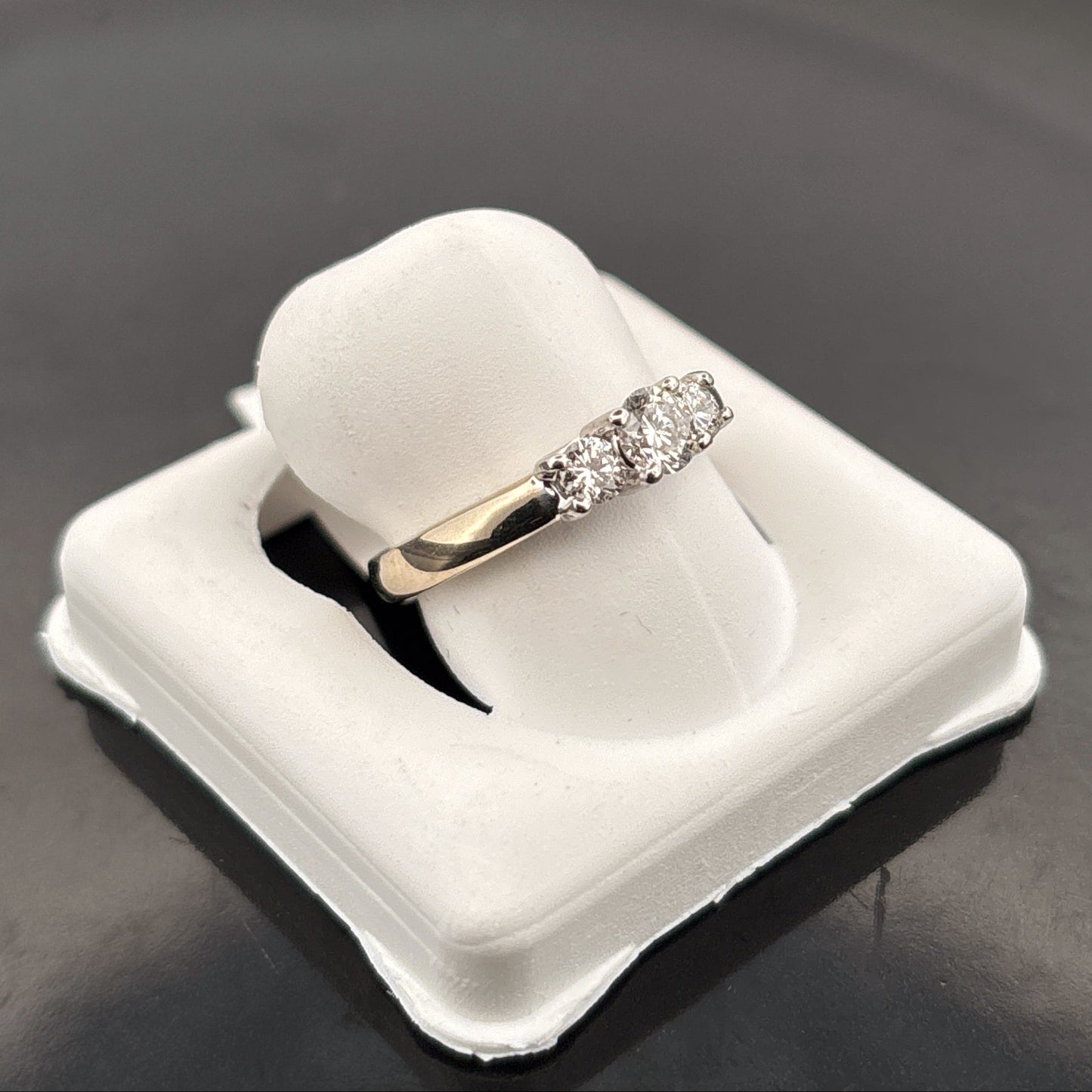 14k Diamond Ring, 1/2cttw, FG, VS1, 3.33gr