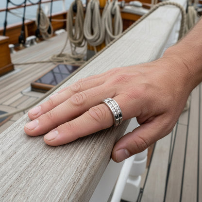 10k Diamond Mens Ring, 1/2cttw, H, I1, 5.8gr