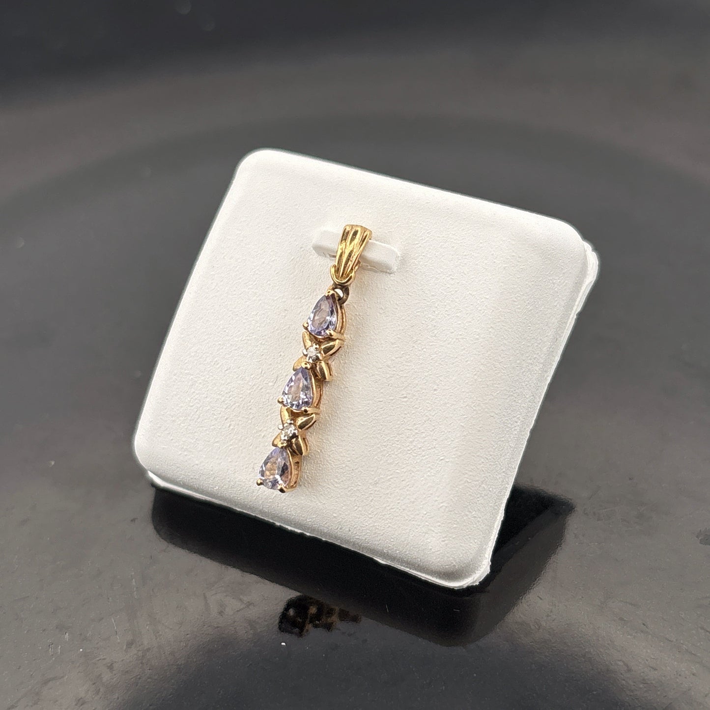 10K Tanzanite & Diamond Pendant, 1/3cttw - 1gr