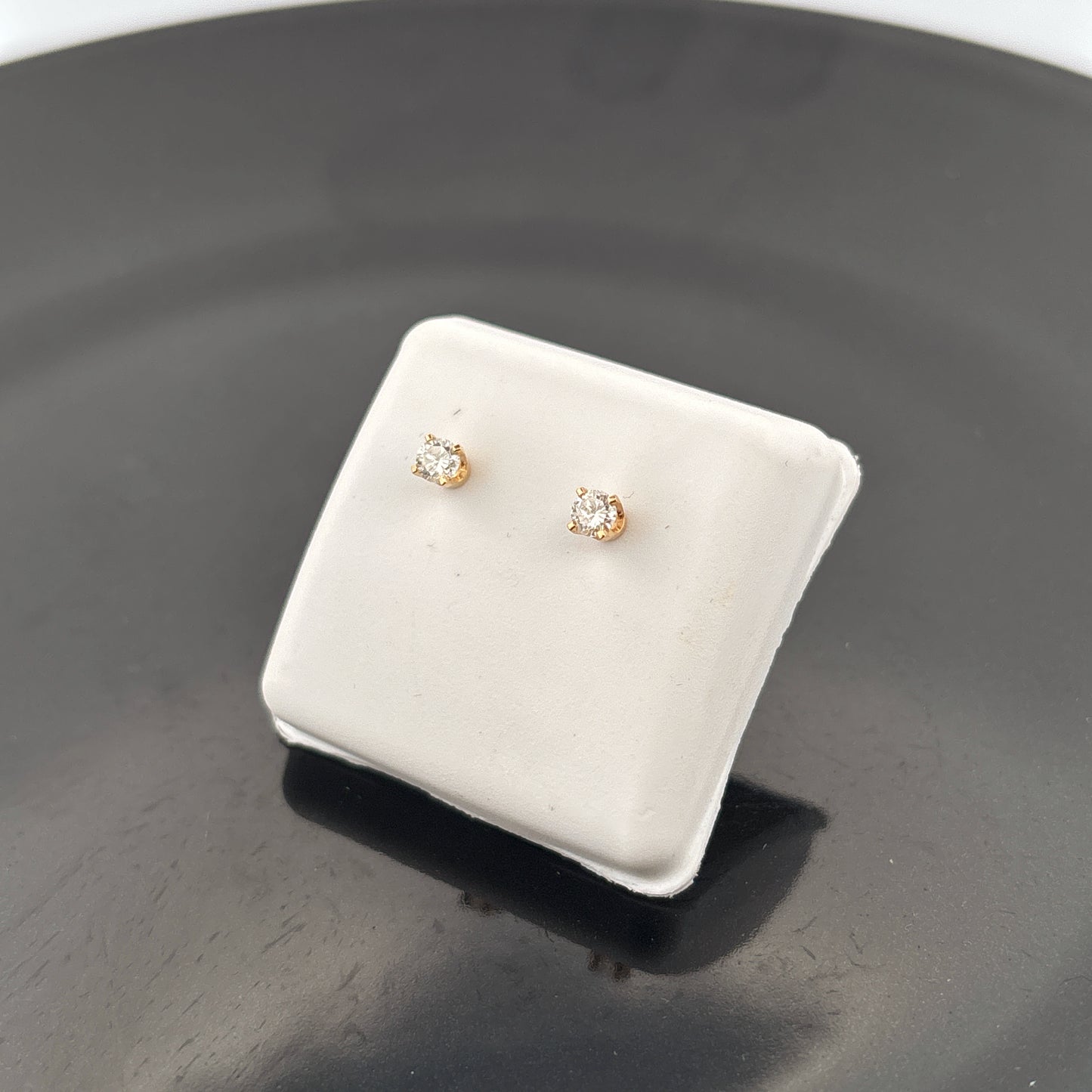 14K Diamond Stud Earrings, 1/4cttw, HI, SI1, 0.56gr