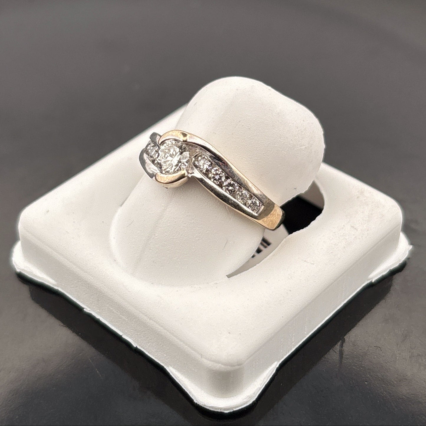 14k Diamond Ring, 1/2cttw, HIJ, SI, 3.46gr