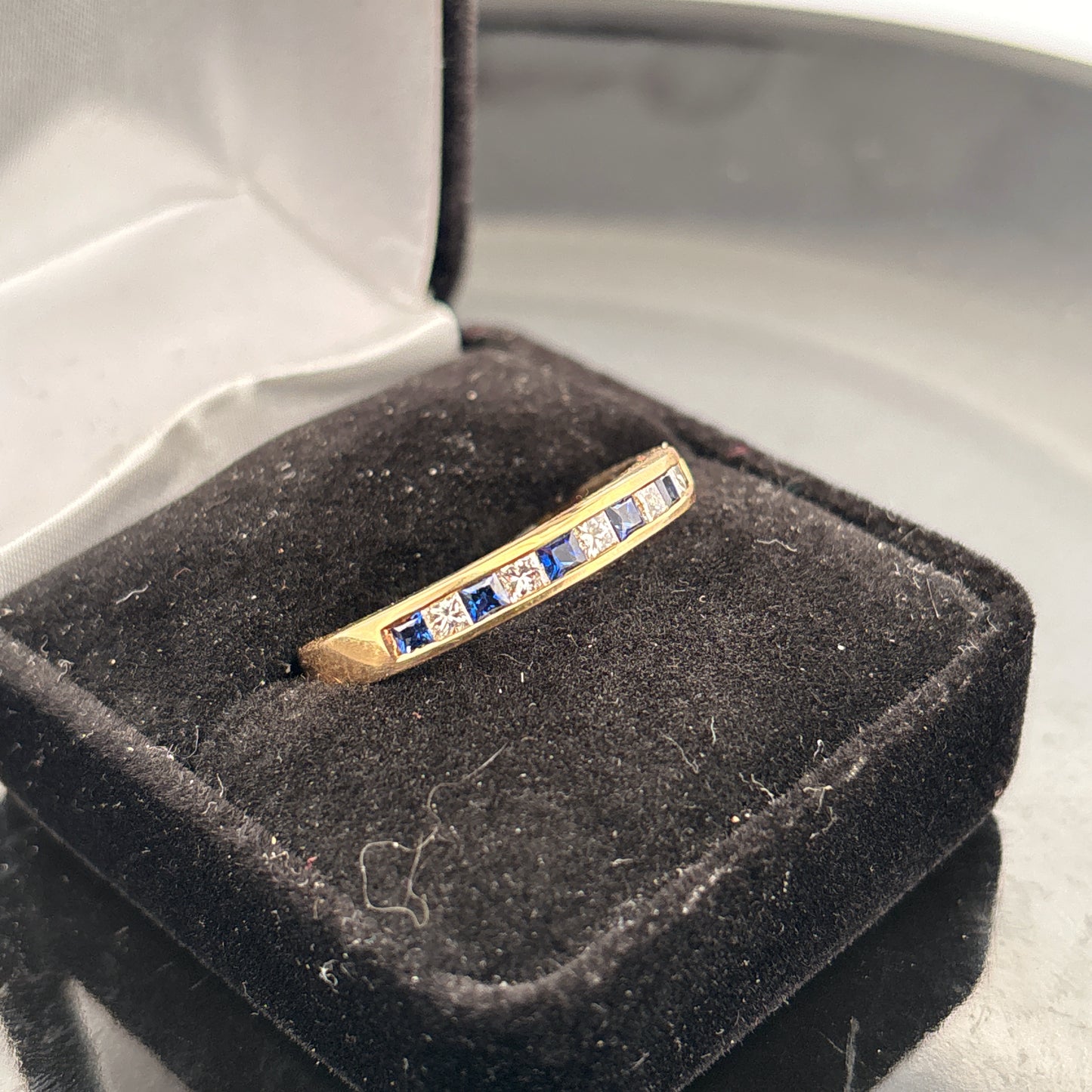 14K Diamond & Sapphire Mens Ring, 5.25gr
